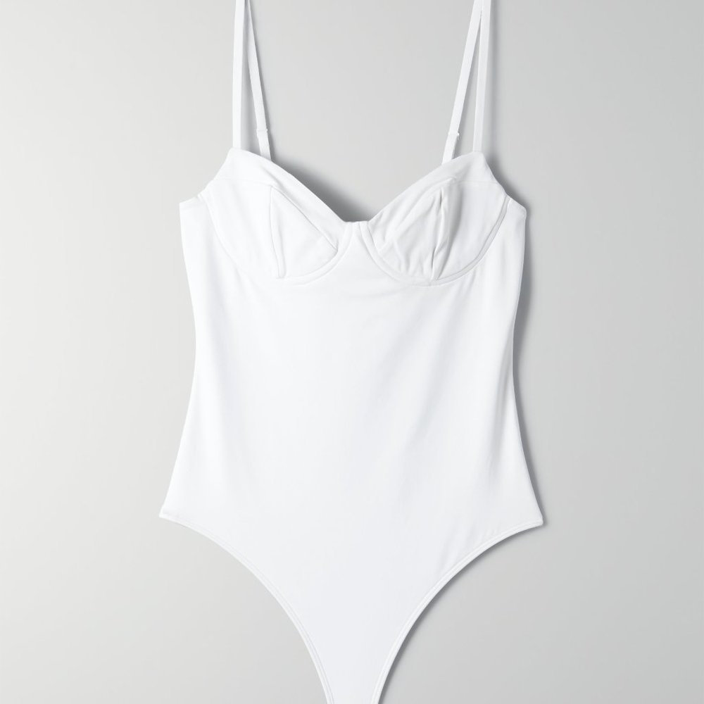 NWOT Aritzia White Bustier Top in White